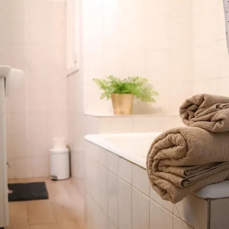 דירה Your In Budapest: Cozy, & Silent בודפשט